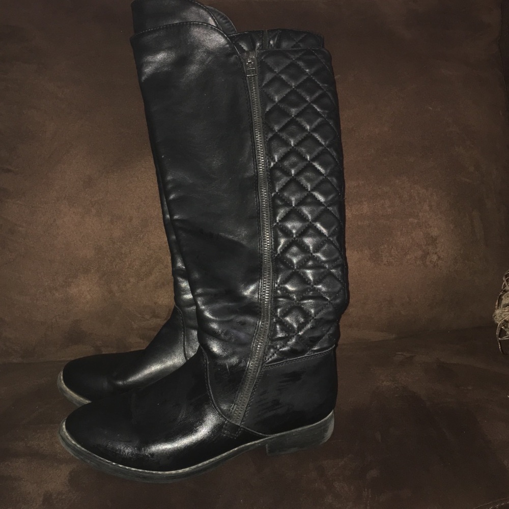 Ladies black boots